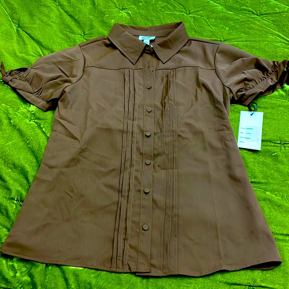 Unique Vintage Brown Button Down Shirt